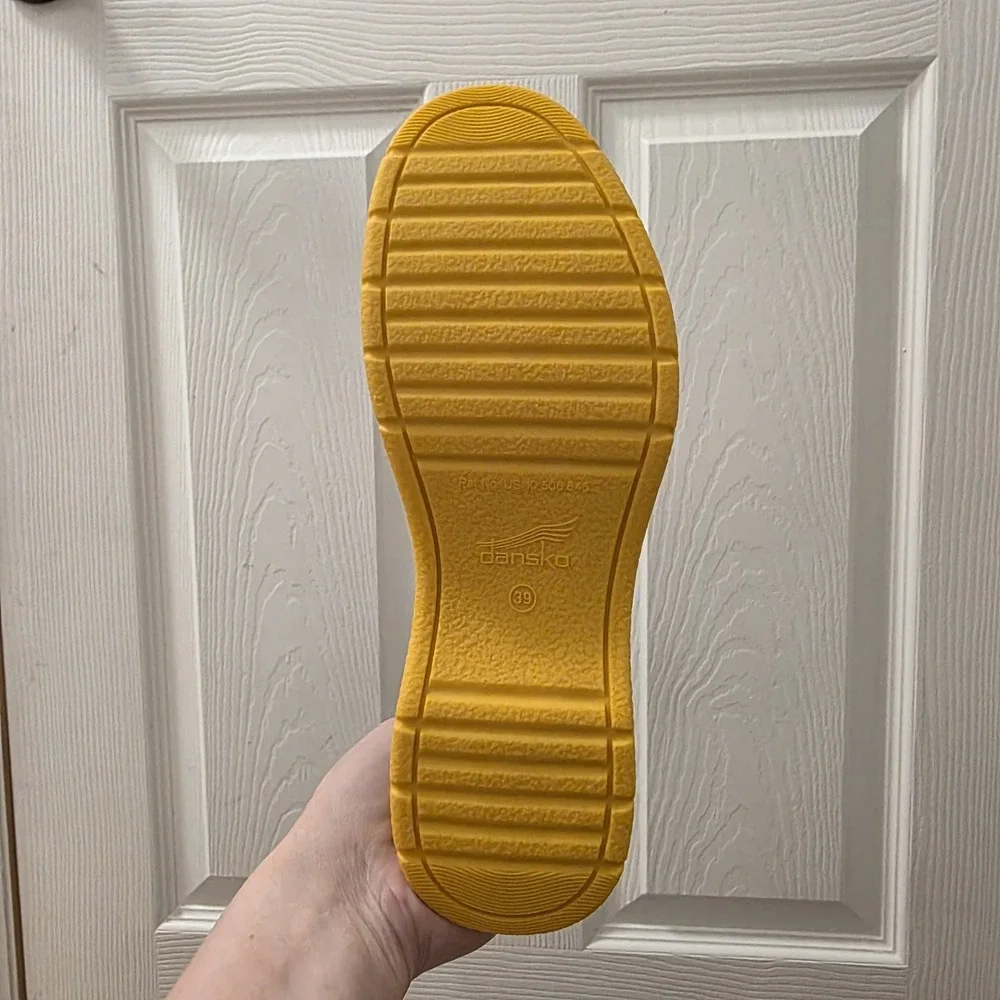 Dansko Yellow Leather Strappy Summer Cute Low Platform Roxie Sandals Size 8.5 39 - Picture 5 of 6